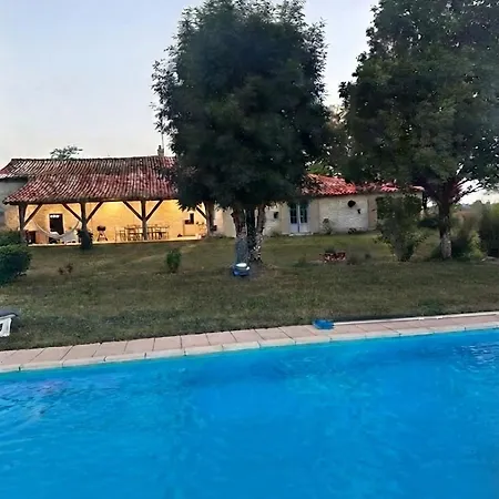 Le Maine Verac Piscine Et Vue Dom wakacyjny